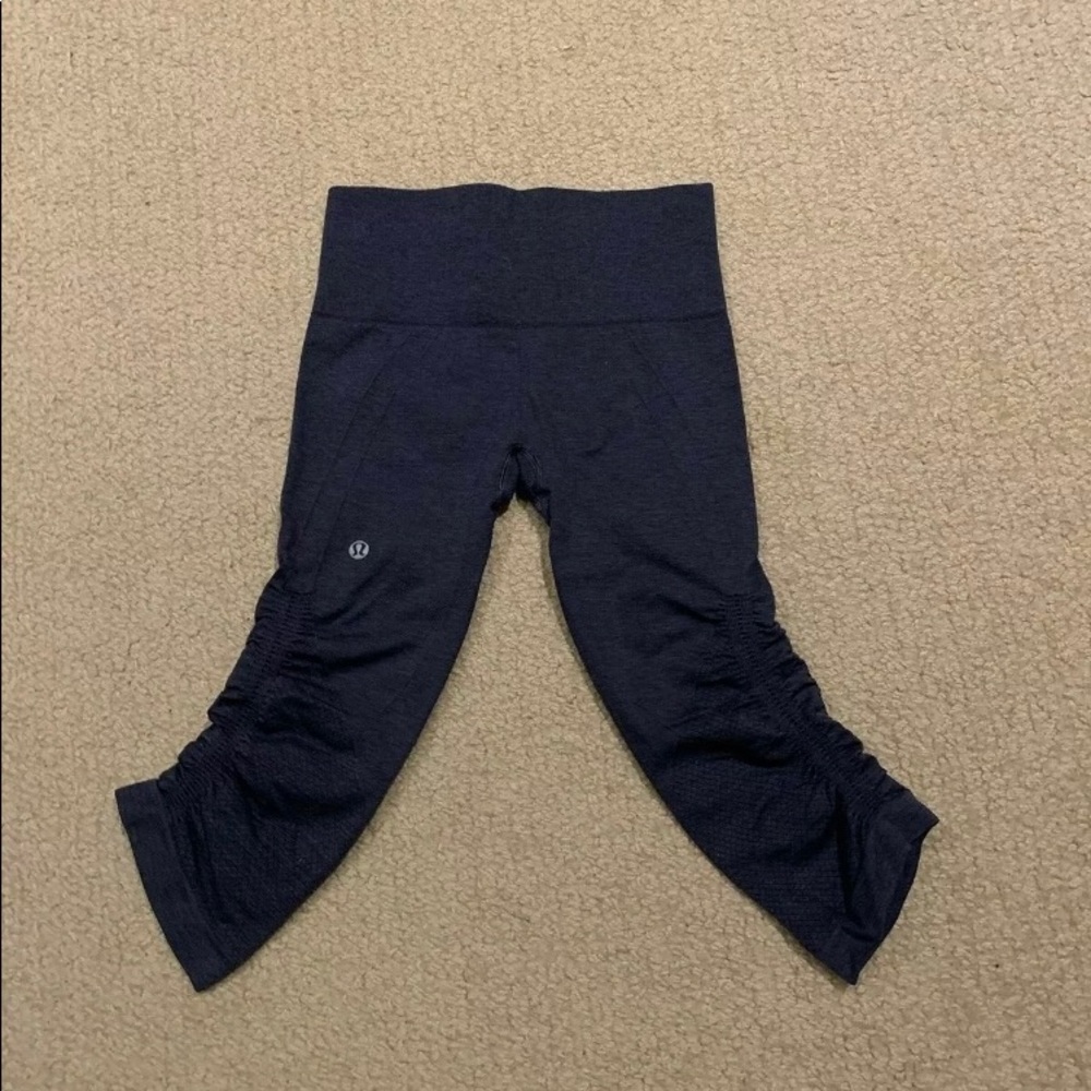 Lululemon In The Flow Crop II Size s